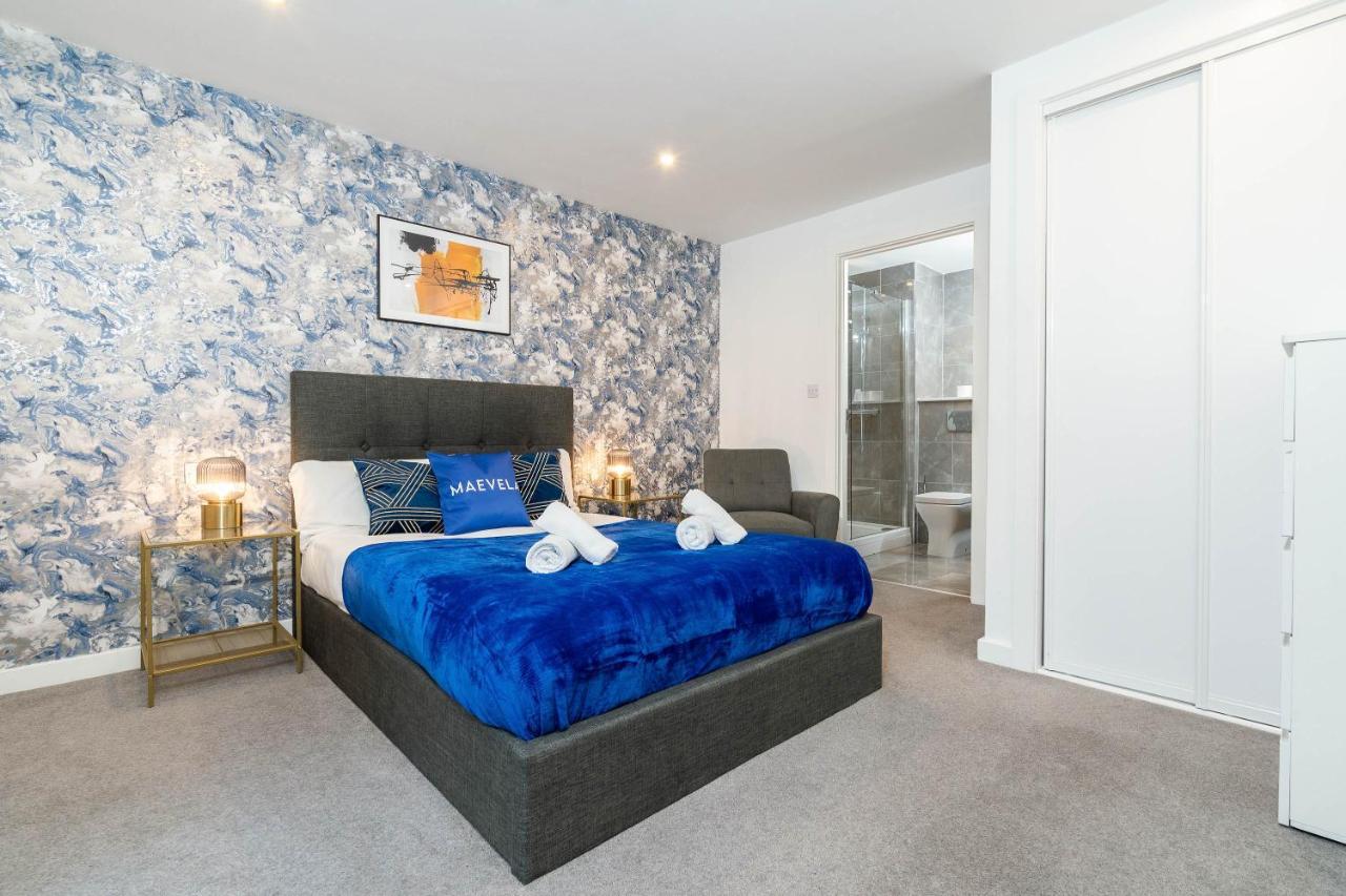 Maevela Apartments - Luxury Broad St Apartment - 2 Bed, 2 Bath - City Centre/Cube/Mailbox - With Underground Parking ✓- L Shape Sofa, Large 50 Inch Smart Tv With Free Netflix & Wifi Birmingham Exterior photo