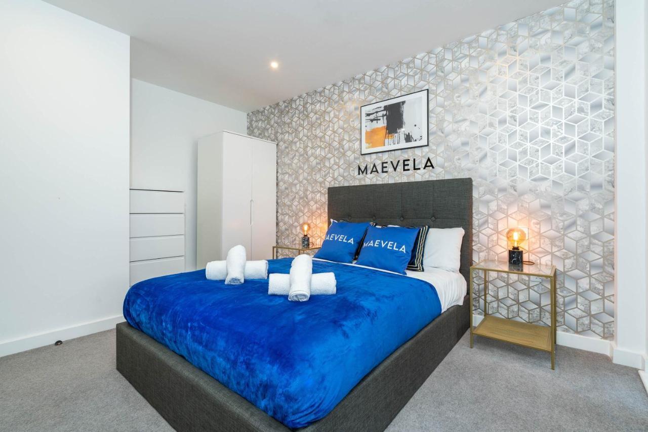 Maevela Apartments - Luxury Broad St Apartment - 2 Bed, 2 Bath - City Centre/Cube/Mailbox - With Underground Parking ✓- L Shape Sofa, Large 50 Inch Smart Tv With Free Netflix & Wifi Birmingham Exterior photo